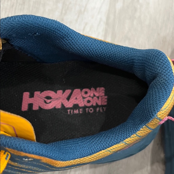 Hoka One One Speedgoat 4 Trail Running Shoes Sneakers Womens 7.5 Hiking Gorpcore - Picture 10 of 11